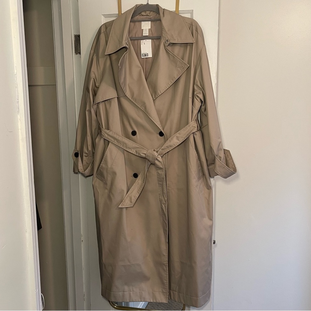 H&M Never Worn with Tags Tan Trench Coat - Women’s size XL